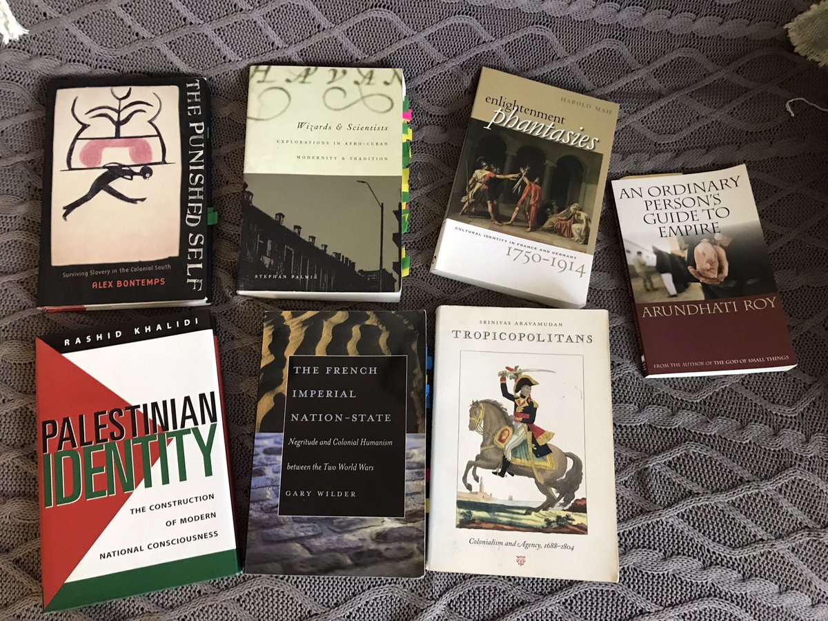 SamBaudinette's tweet image. I stumbled upon a cart of free books being given away on the fourth floor of the Regenstein Library. Lots of cool stuff! Here’s what I brought home with me after I finished my grading.