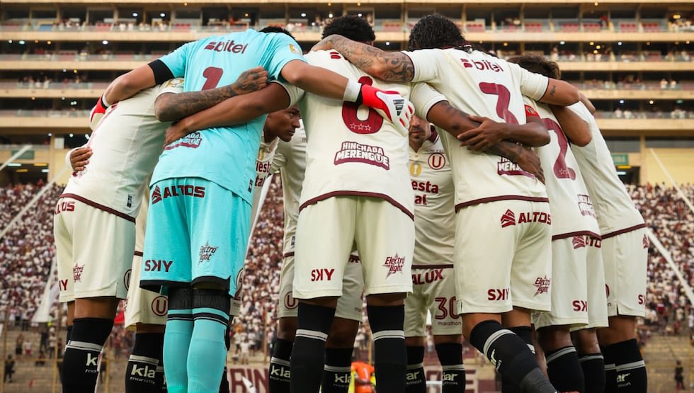 Hoy comienza todo. 

Hagamos historia, construyamos la historia todos juntos, esa historia que siempre nos ha seducido, pero que fue esquiva. Sabemos nuestras limitaciones, sabemos que otros tienen 10 veces más posibilidades que nosotros porque el fútbol se convirtió en negocio,
