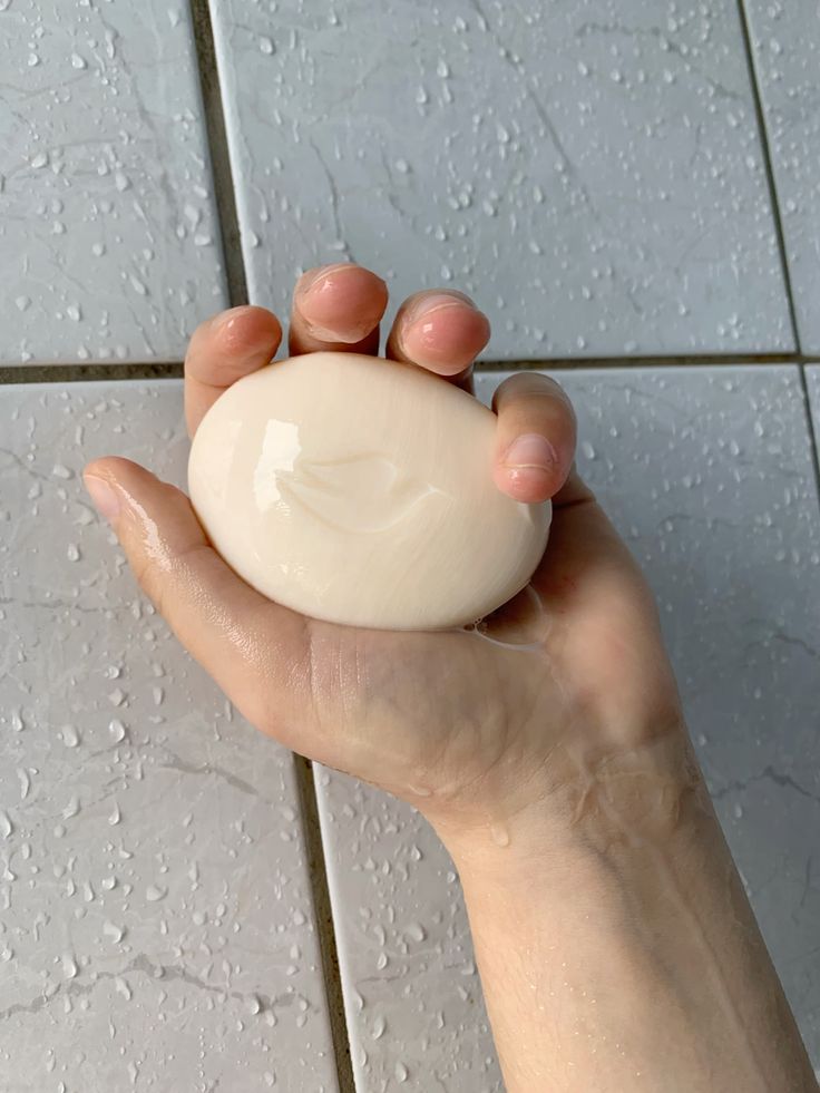 Dee⁷ 🪭🥂🍓 tweet media