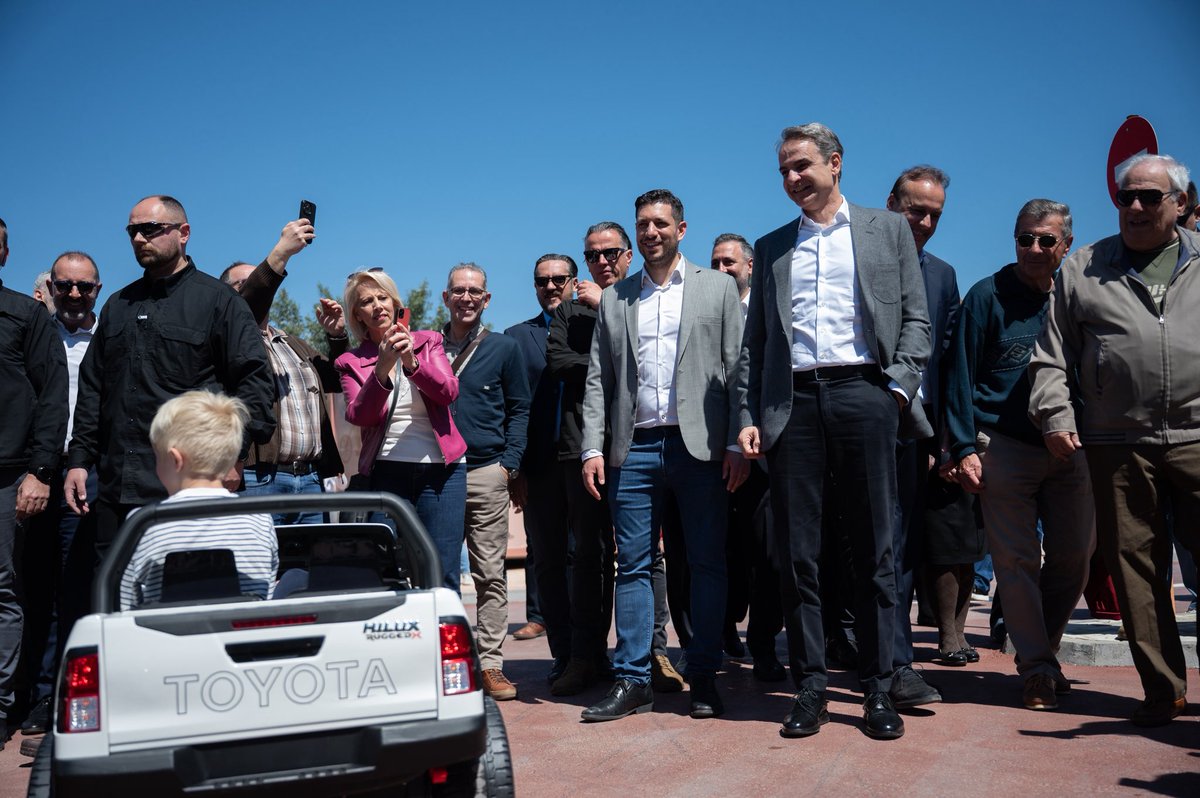 kyranakis tweet media