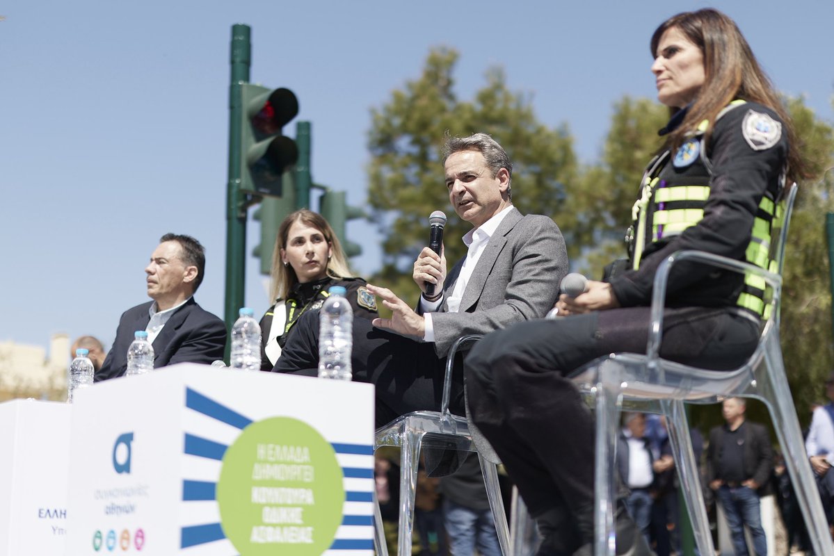 kyranakis tweet media