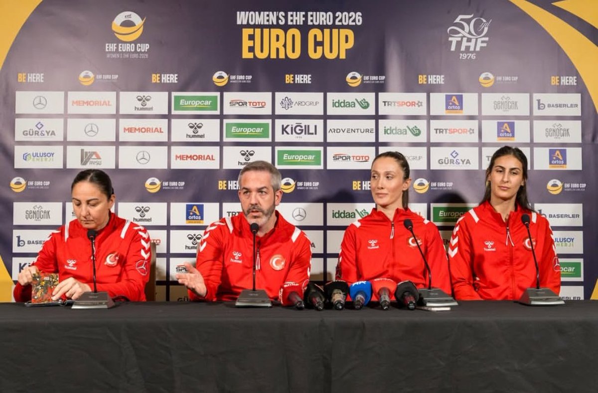 avgamzecelik's tweet photo. Kadın A Milli Takımımızın, 2026 Kadınlar EHF EURO Cup kapsamında Macaristan ile oynayacağı karşılaşma öncesinde Aksaray'da basın toplantısı düzenlendi. 

Tüm basın mensuplarımıza teşekkürlerimizle, hemşehrilerimizi Milli Takımımıza destek için yarınki maçımıza davet ediyoruz. https://t.co/pce8jyW4jt