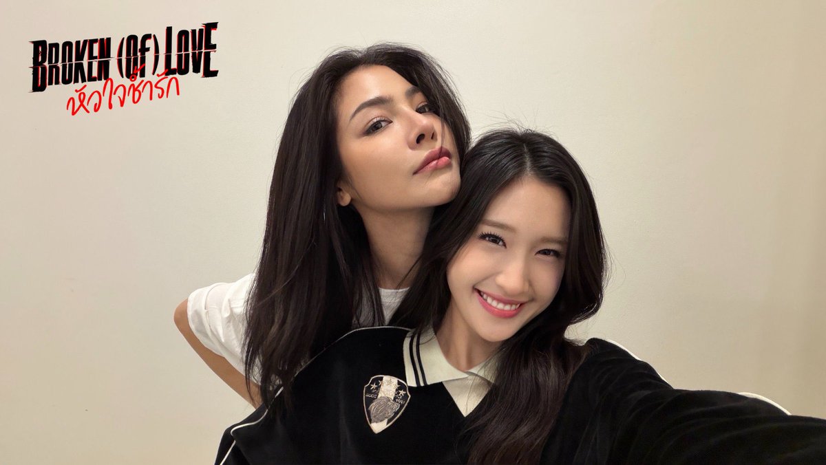 ENAMORADAS DE ESTÁ FOTO 😍😍

-🌷
#ฝ้ายพีรญา
#FayePeraya
#AtomPariya 
#FayeAtom
#FabelEntertainment