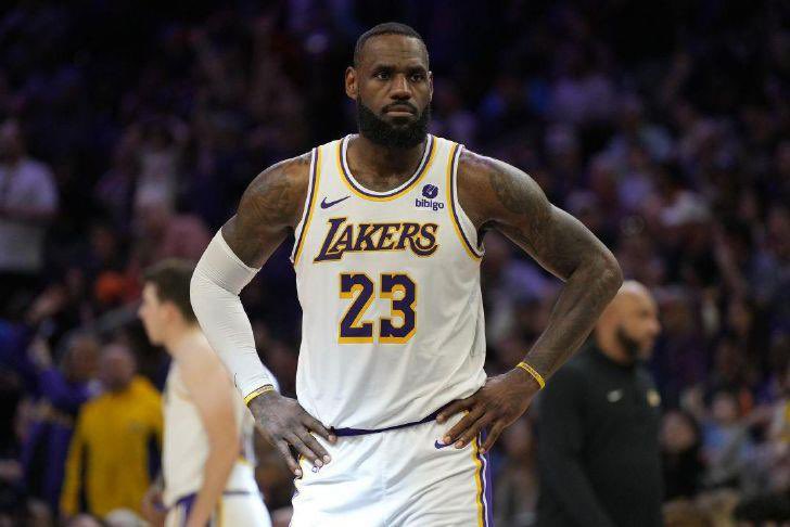 betbigben's tweet photo. Full Betting Card 4/7:

Tarik Skubal O 7.5 Strikeouts
Paul Skenes O 6.5 Strikeouts
Nathan Eovaldi O 17.5 Outs
Neemias Queta U 21.5 PRA
Jaime Jaquez Jr. U 19.5 PRA
LeBron James U 40.5 PRA
Jabari Smith Jr. U 6.5 3PA

7-0.

❤️ if you’re tailing https://t.co/Re4sztR1ob