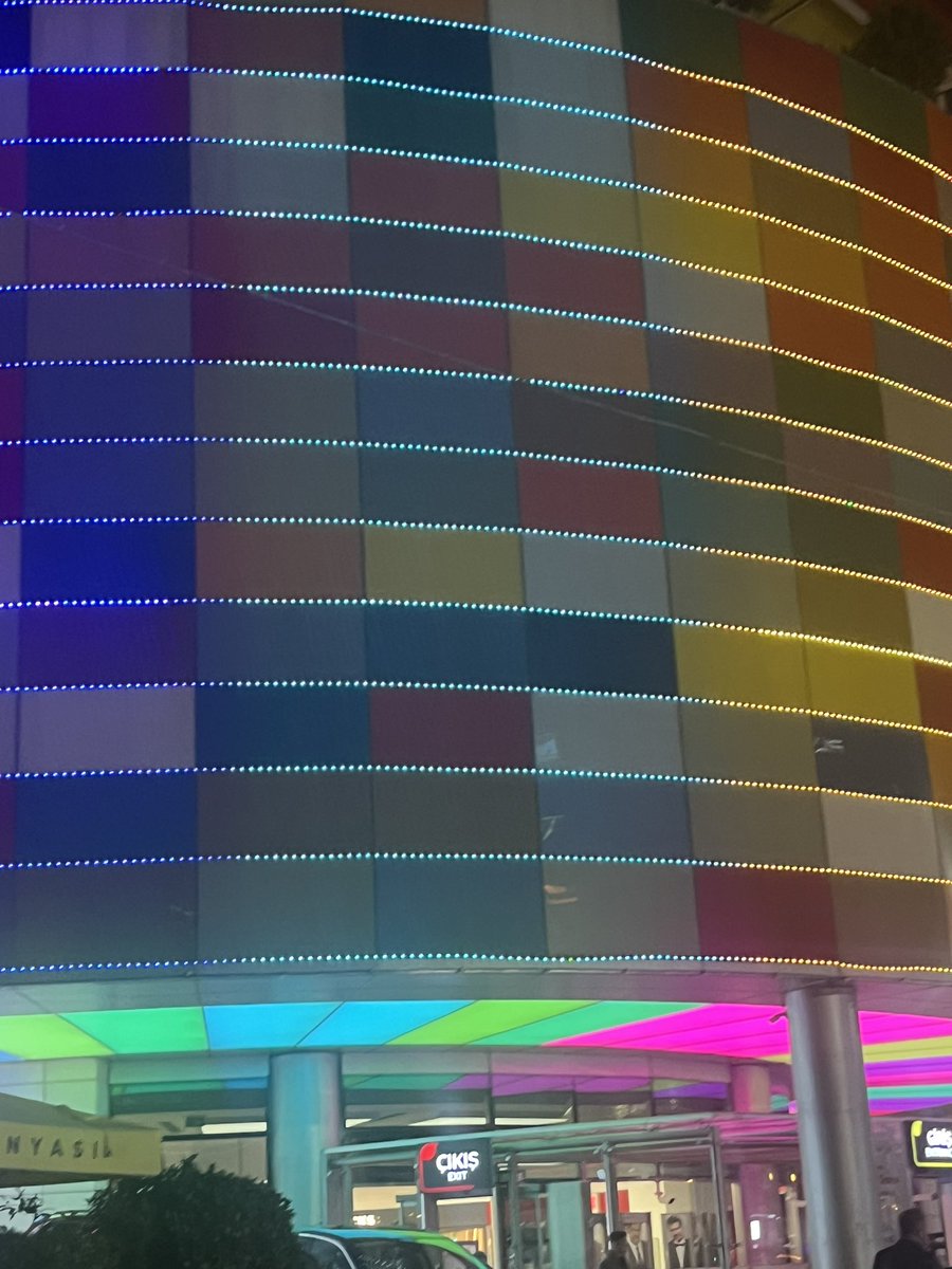 igrencsin senden igreniyorum pic https://t.co/hApfjuDIu2