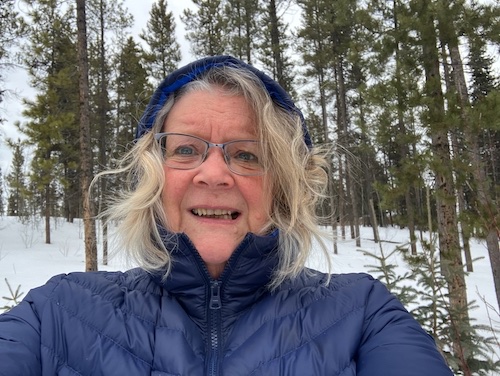 Morning dog walk, 9:45 am, 1°C (34°F).

April 7 and still at least 2 feet of snow, but it is slowly melting. The "slowly" part is key. A sudden melt might mean flooding.