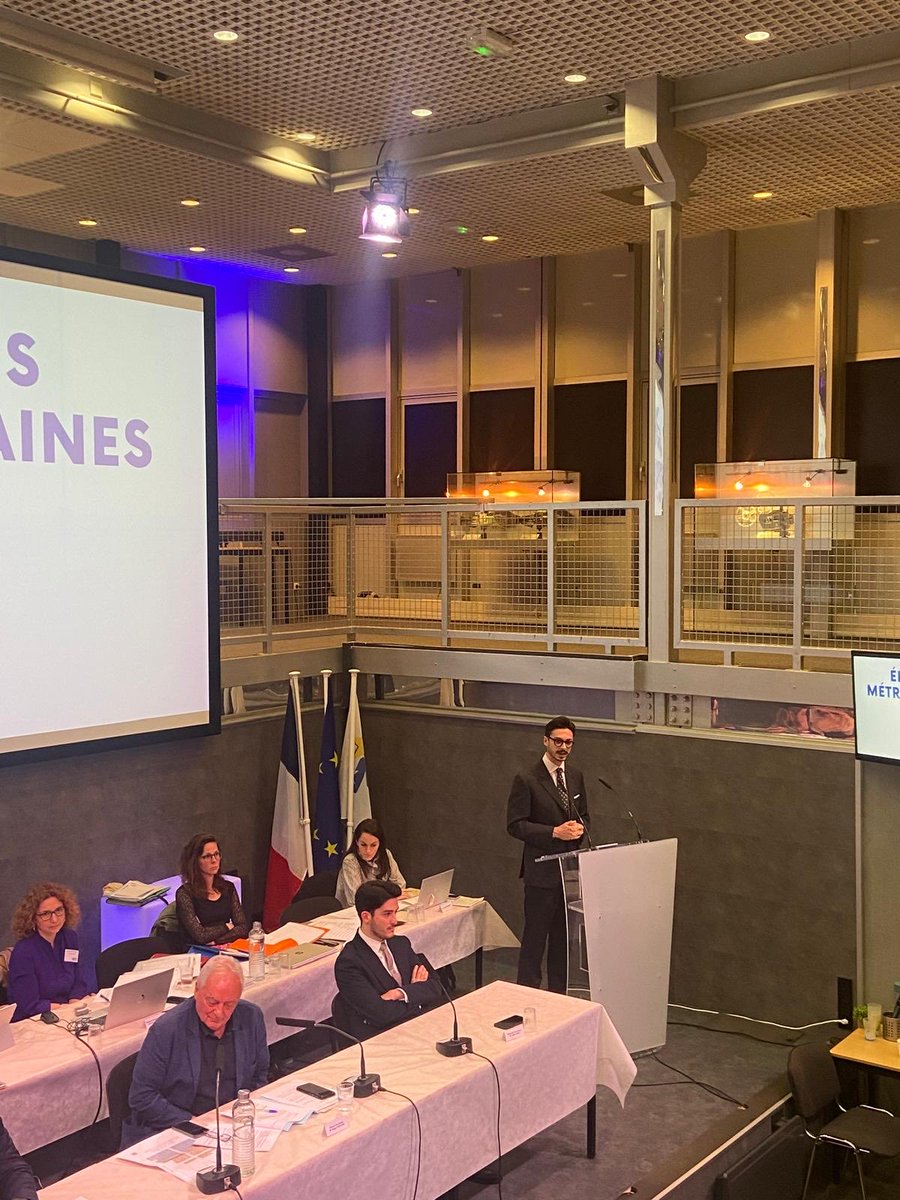 voinconmc's tweet image. Vos élus @RNMoselle de #Metz étaient présents pour le 1er conseil de la Métropole de Metz pour l'élection du président.
@etienne_anstett était le seul à déclarer sa candidature face au maire de Metz.
Une heure de séance pour reprendre demain matin à 9h30 ! 
@RNational_off