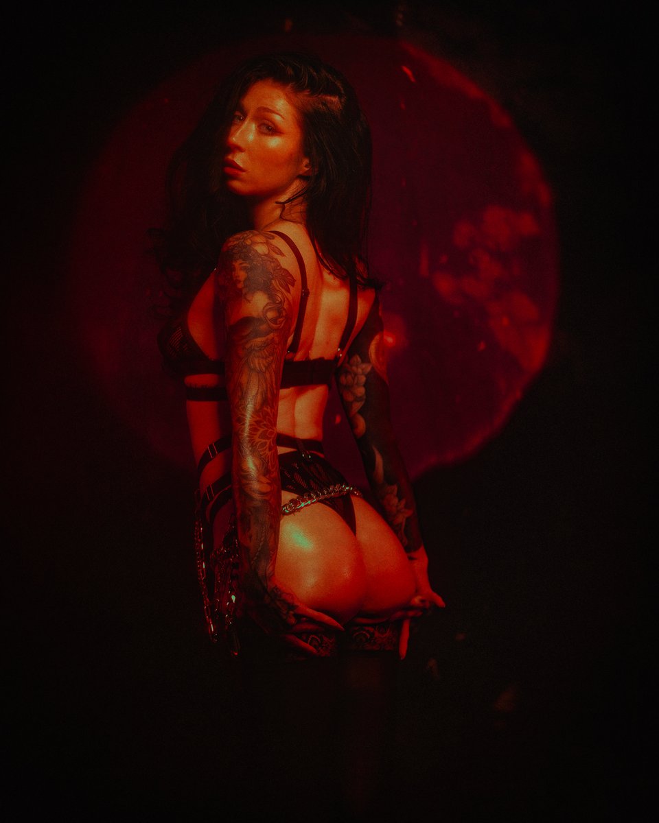 🌑Hellfire 🌑
.
Muse: <a href="/lula/">Lula</a>.____⁣⁣⁣⁣
📷 : @Dark_moon_media ⁣⁣⁣⁣