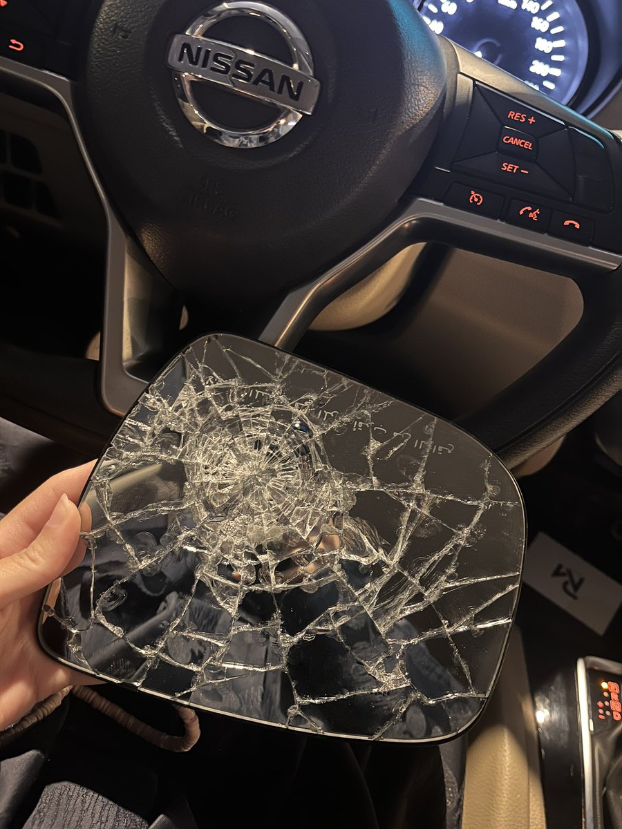 سلمى العرفج tweet media