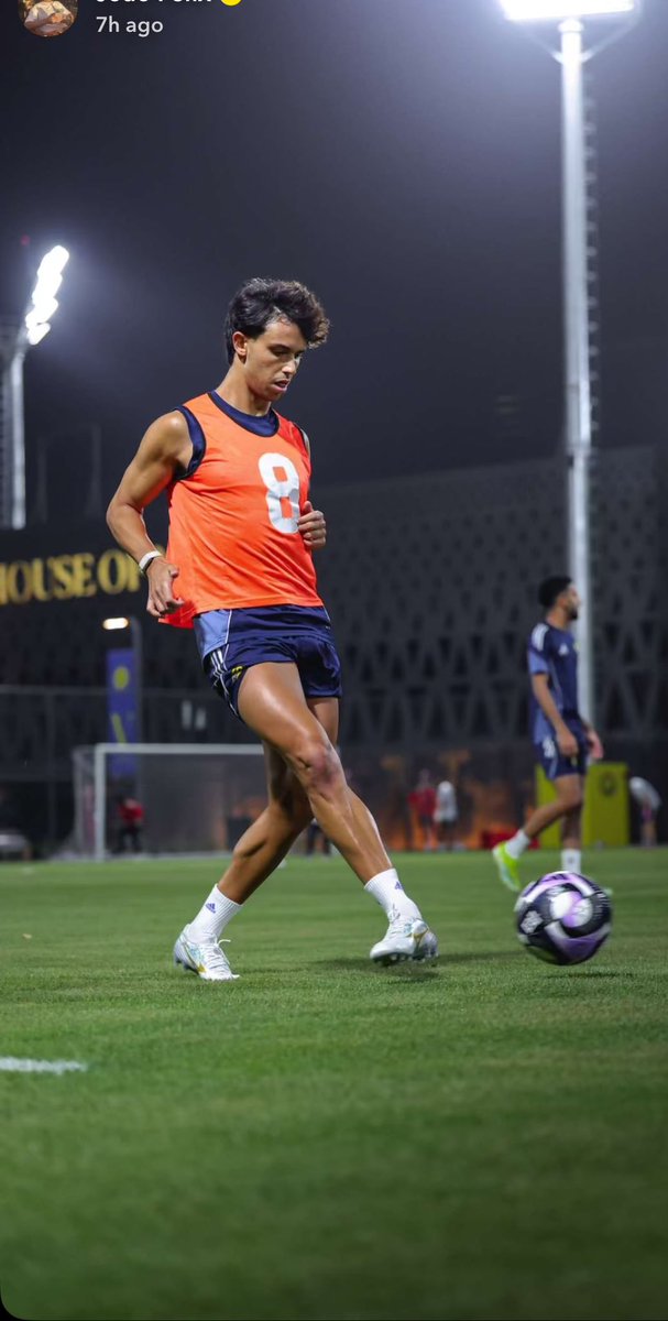 Abood🍫 tweet media