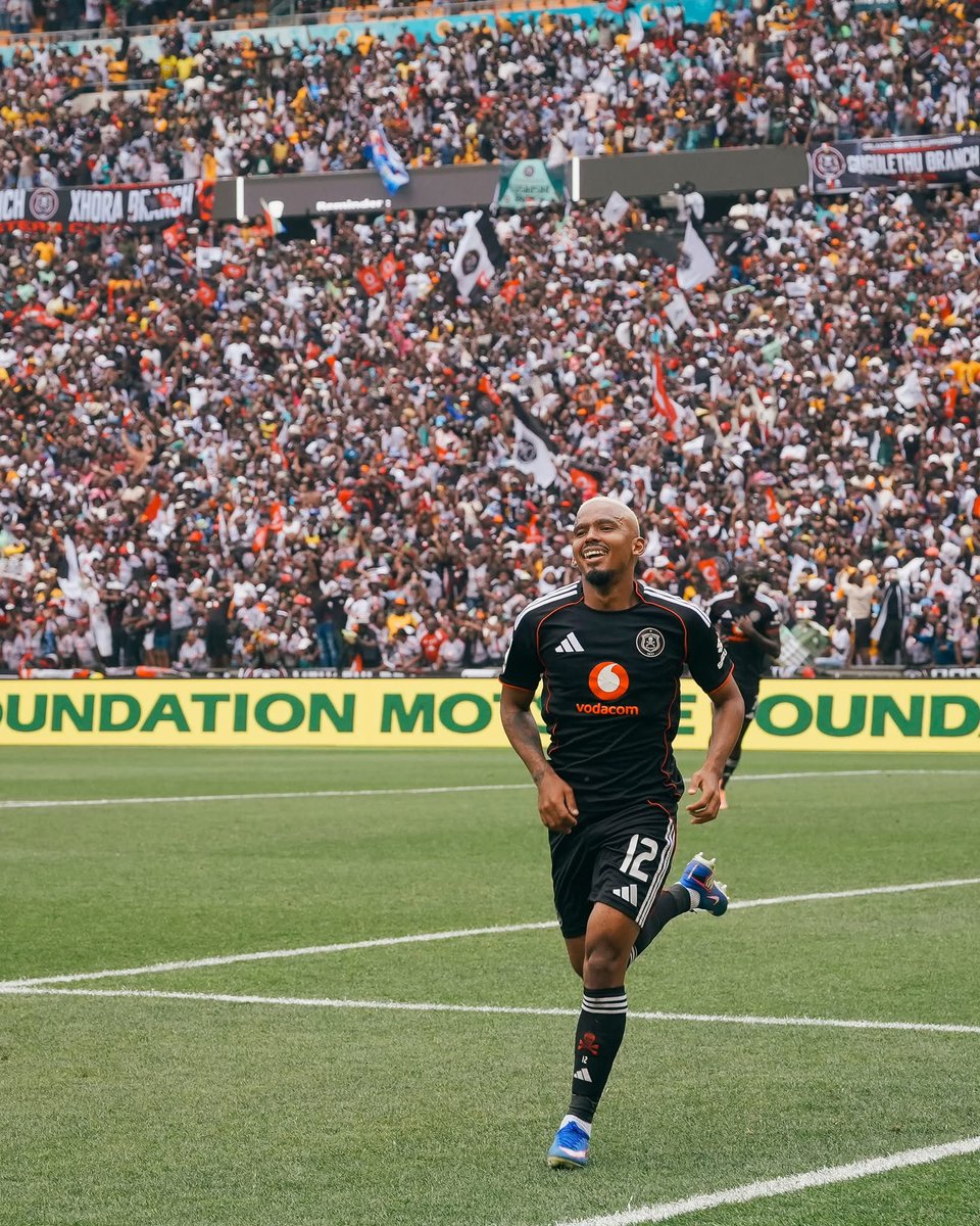 mntwan'omhle☠️🤍🖤 tweet media