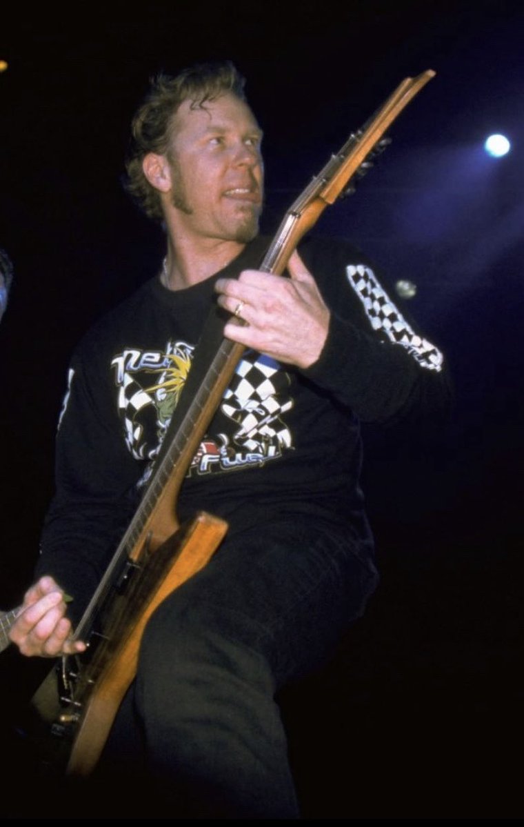 soph (certified jameshugger) tweet media