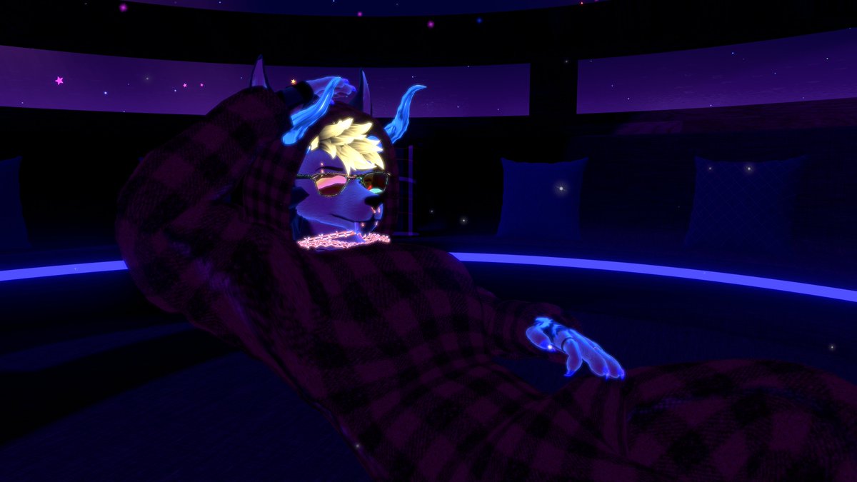lunar serenity 🌕
#vrchat #vrc #vrcfurry #vrchatphotography #vrchatcommunity #vr #furry #werewolf