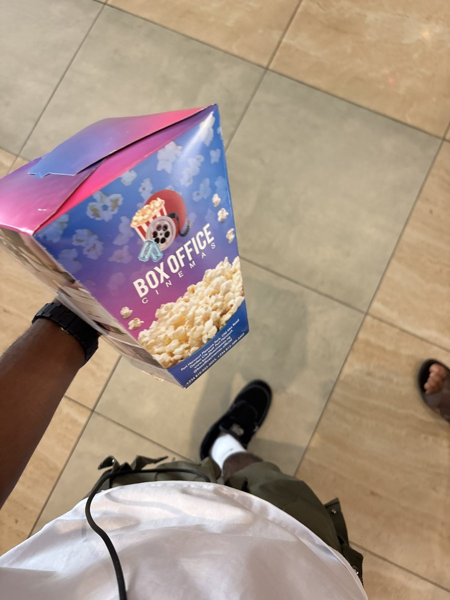 honour_can_code's tweet image. i touched grass today!