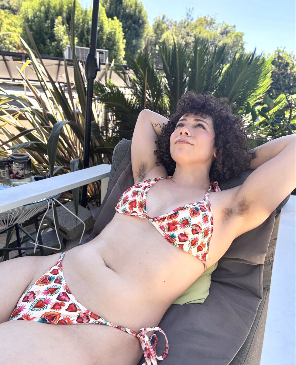 Julia Kaye, prettiest girl in the world 🏳️‍⚧️ tweet media