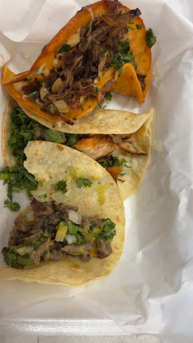 🤪🪿👑 tweet media