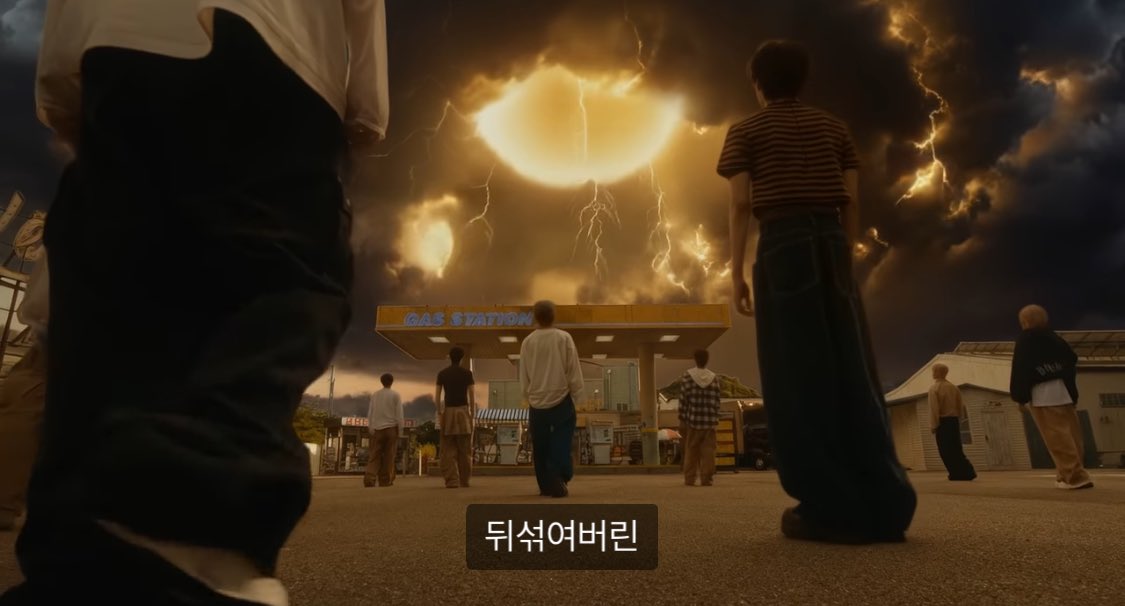 cleo /•᷅‎‎•᷄\੭ 🐍 tweet media