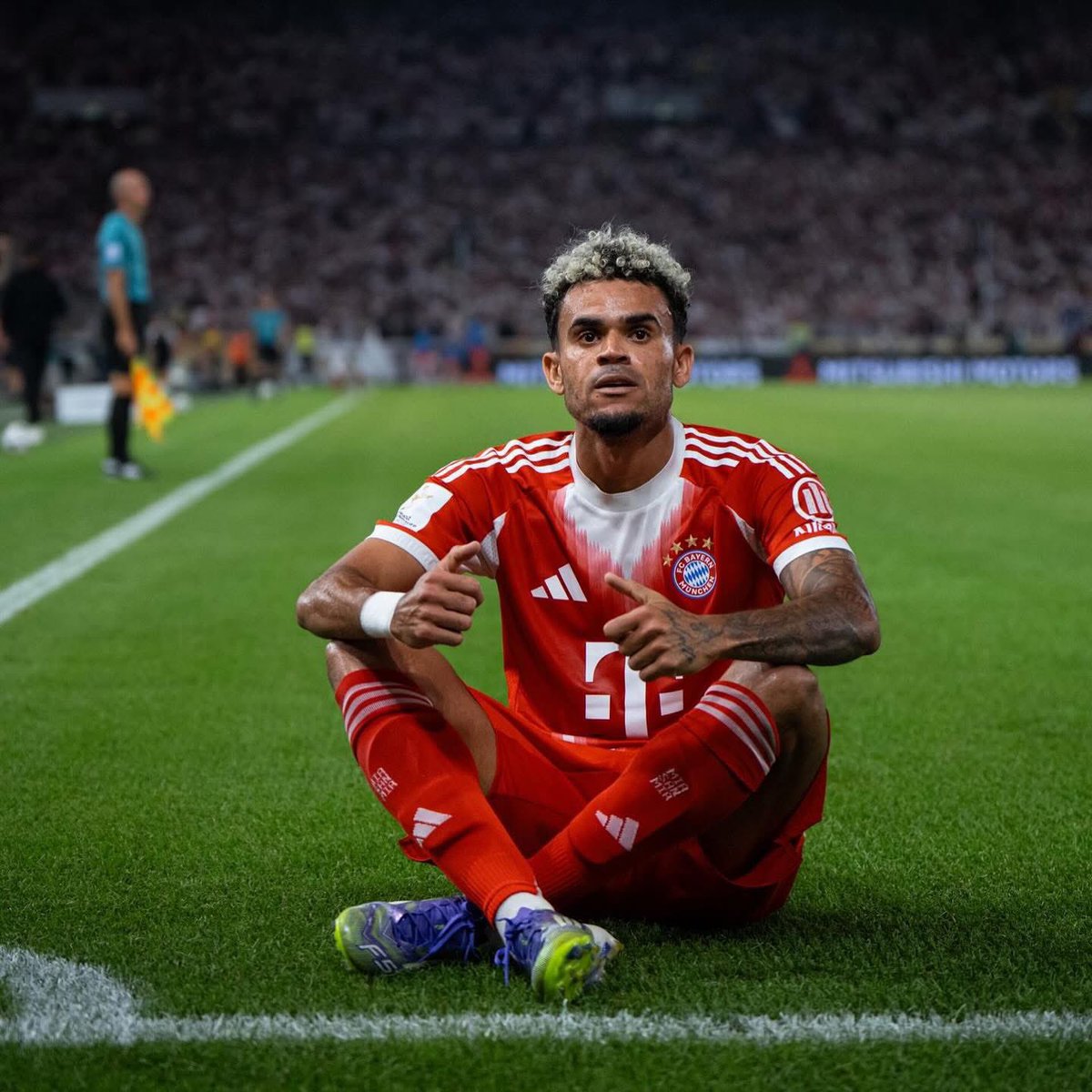 طـلال tweet media