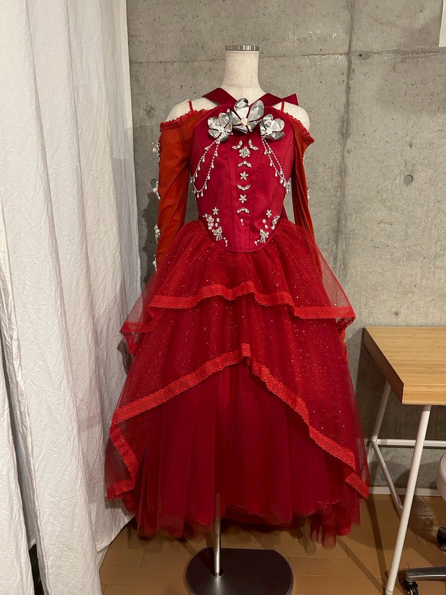 bellmignon_'s tweet photo. 𝚁𝚎𝚍 𝙲𝚒𝚗𝚍𝚎𝚛𝚎𝚕𝚕𝚊 

⏔⏔⏔ ꒰ ᧔ෆ᧓ ꒱ ⏔⏔⏔

@ayaka0131_ 

𓂇 .。。。

🌹𝙳𝚎𝚜𝚒𝚐𝚗 𝚊𝚗𝚍 𝚜𝚎𝚊𝚖𝚜𝚝𝚛𝚎𝚜𝚜 
𝙽𝚊𝚝𝚜𝚞𝚖𝚒 𝙰𝚋𝚎 (𝚜𝚎𝚟𝚎𝚗 𝚝𝚠𝚘 𝚝𝚑𝚛𝚎𝚎)

🌹𝙳𝚒𝚛𝚎𝚌𝚝𝚒𝚘𝚗
𝚈𝚞𝚒 𝚒𝚠𝚊𝚝𝚜𝚞

#超十代2026 https://t.co/mRMU2trajL