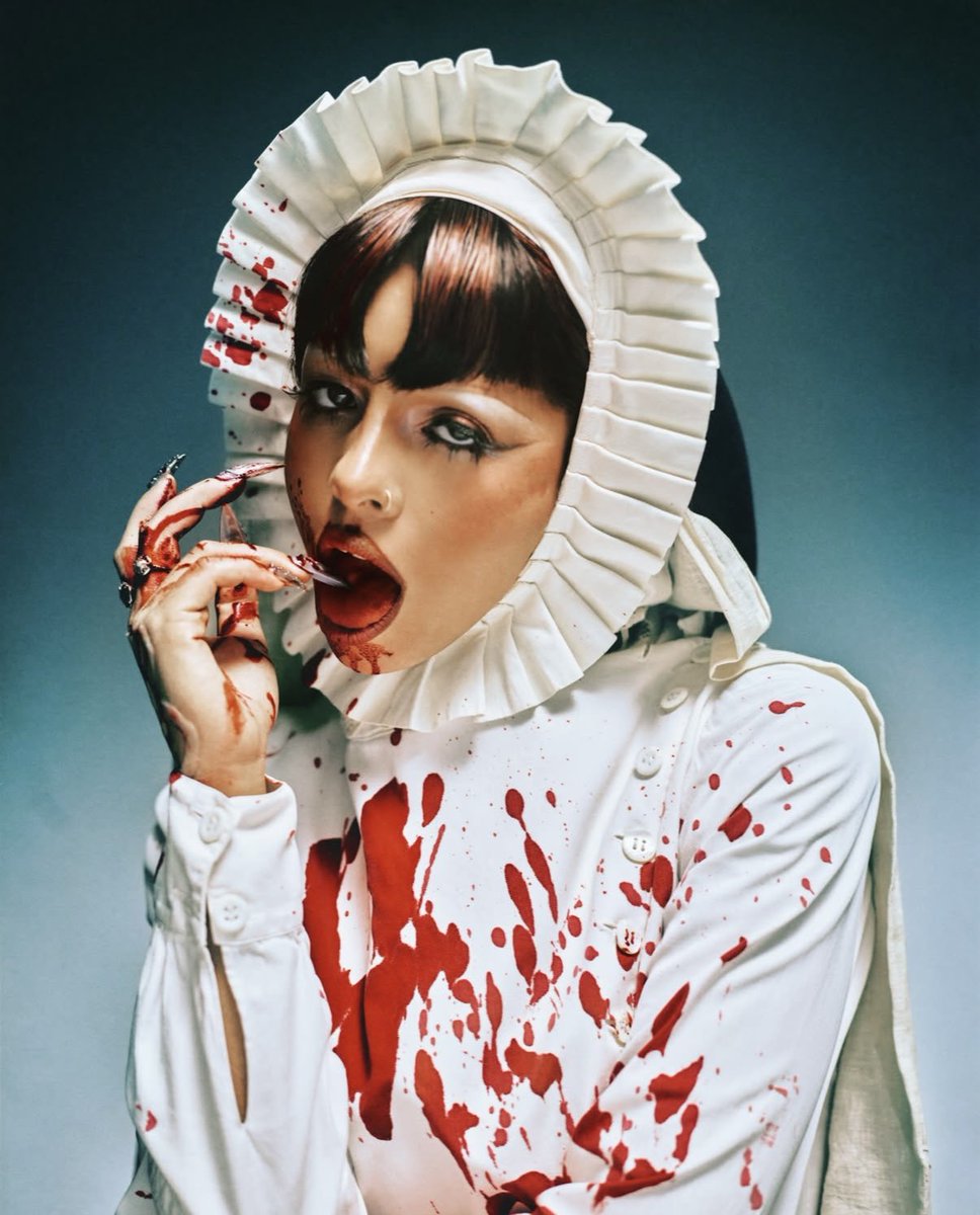 lbbhian's tweet image. Melanie Martinez behind the meaning of ‘THE VATICAN’:

‘organized religion can kind of weaponize spirituality &amp;amp; abuse their power within those structures &amp;amp; a lot of of the time there’s so much pain that is spread among the LGBTQ youth and I just wanted to write a song about it.’