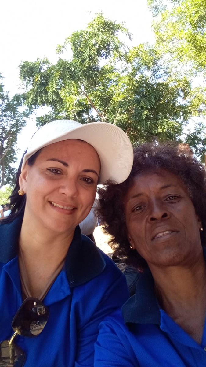 cuba_gea's tweet image. En #GEA #MujeresTransportistas ¡TODAS #ContraElBloqueo! 🇨🇺 👩🏻👩🏼👩🏽👩🏾👩🏿

Hoy nos unimos a la convocatoria de la FMC en el 96 aniversario del natalicio de Vilma Espín, alzando nuestra voz una vez más por el fin del bloqueo. 

#TransporteCuba #TransporteAutomotor 
@MitransCuba