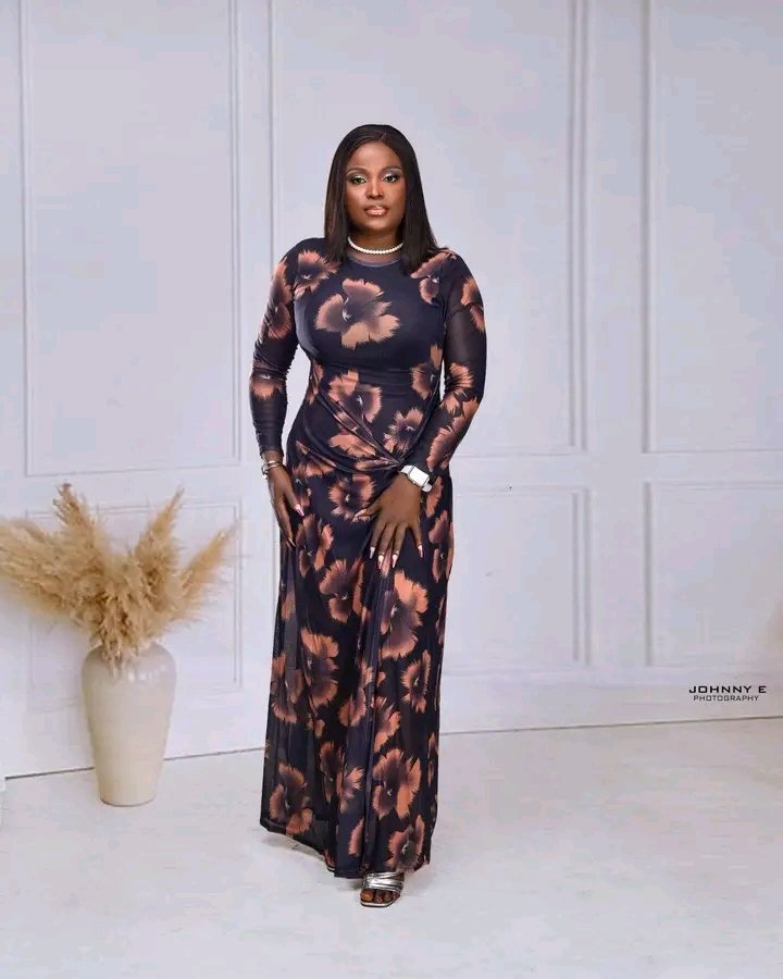iamUbong1's tweet photo. Today is yours. Congratulations and happy birthday sis.🥞🥞 https://t.co/0GWzHg8qDj