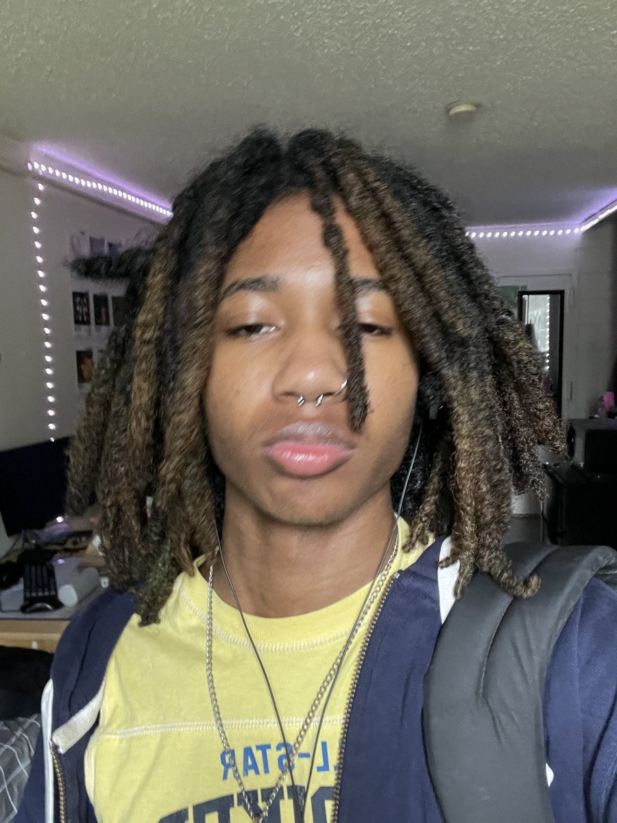 T 🥷🏾 tweet media