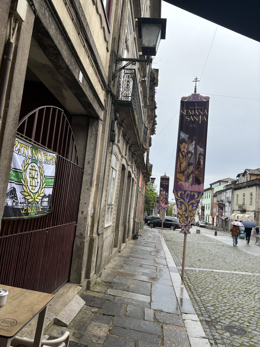 De sevilla a Braga la pasión no acaba.

¡ADELANTE CAMPEÓN! 💚 <a href="/RealBetis/">Real Betis Balompié 🌴💚</a>
