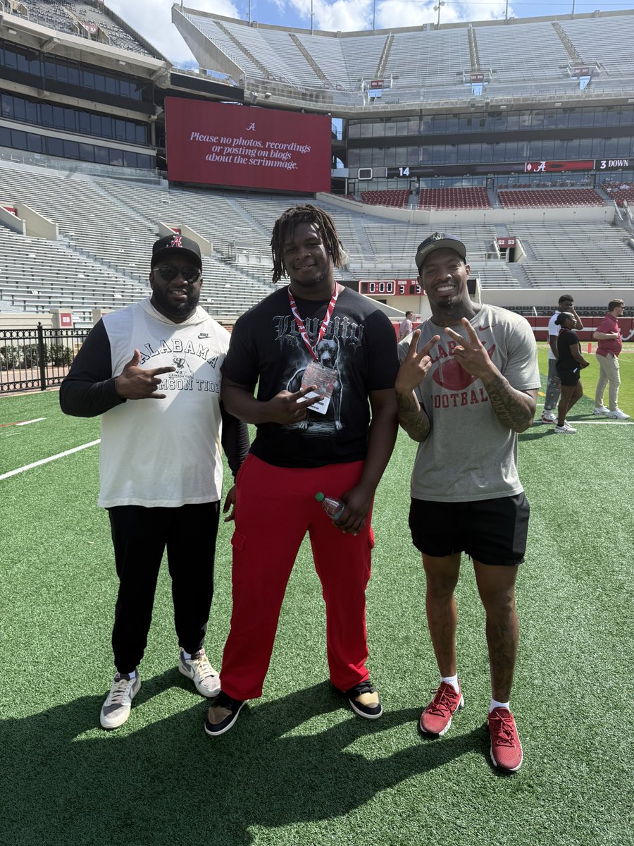 Mark John tweet media