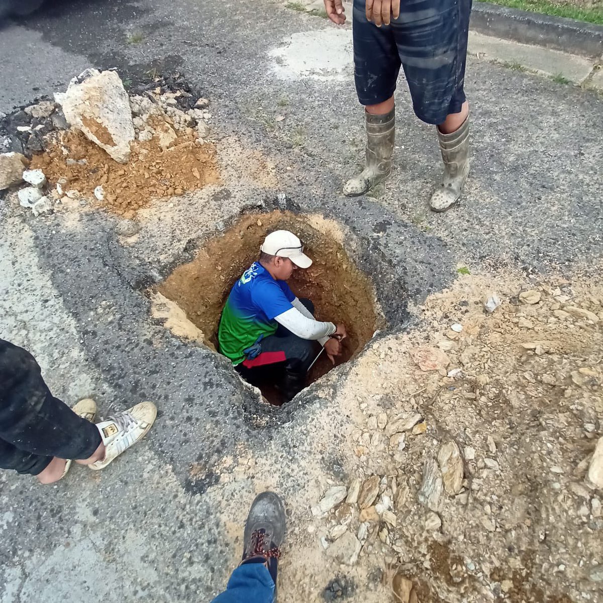ServiciosElHatillo tweet media