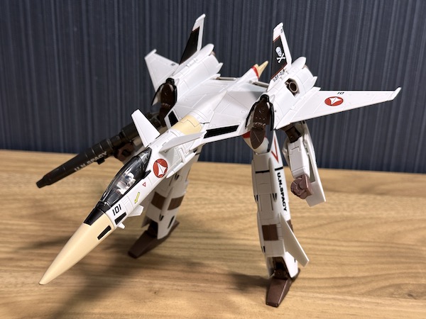 明貴美加 tweet media