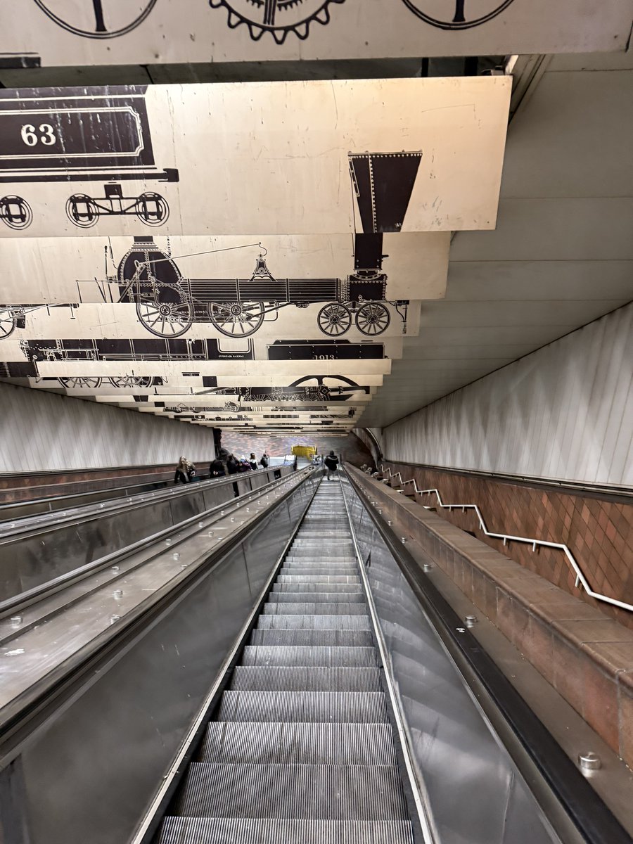 christine 🌿 tweet media