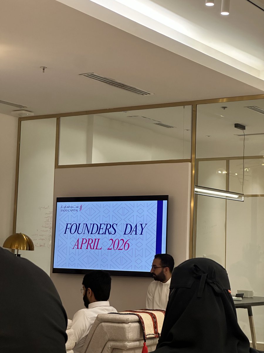 kk_fss's tweet photo. #سدو_المالية

جمعة طيبة في @SaduCapital شكرا على الدعوة والناس الطيبة الي حضرت …

من اكثر الجمعات الي احبها من الفاوندرز الي تكون فيها cases لاستخدامات AI في العالم الحقيقة وليس فقط تجارب مثيرة للاهتمام ، بدون تأثير حقيقي …

وممكن ما احد منتبهي كثير انه البزنس التجاري التقليدي إلى الان مافيه استخدامات واقعية اكثر من الرد على العملاء ، وهنا فيه فرصة رهيبة وضخمة 

ودي احضر حتى لو كل اسبوع واسمع من الفاوندرز عن تجاربهم صراحة 😆

الله يكثر من الجمعات الطيبة ذي 🙏🏻🙏🏻