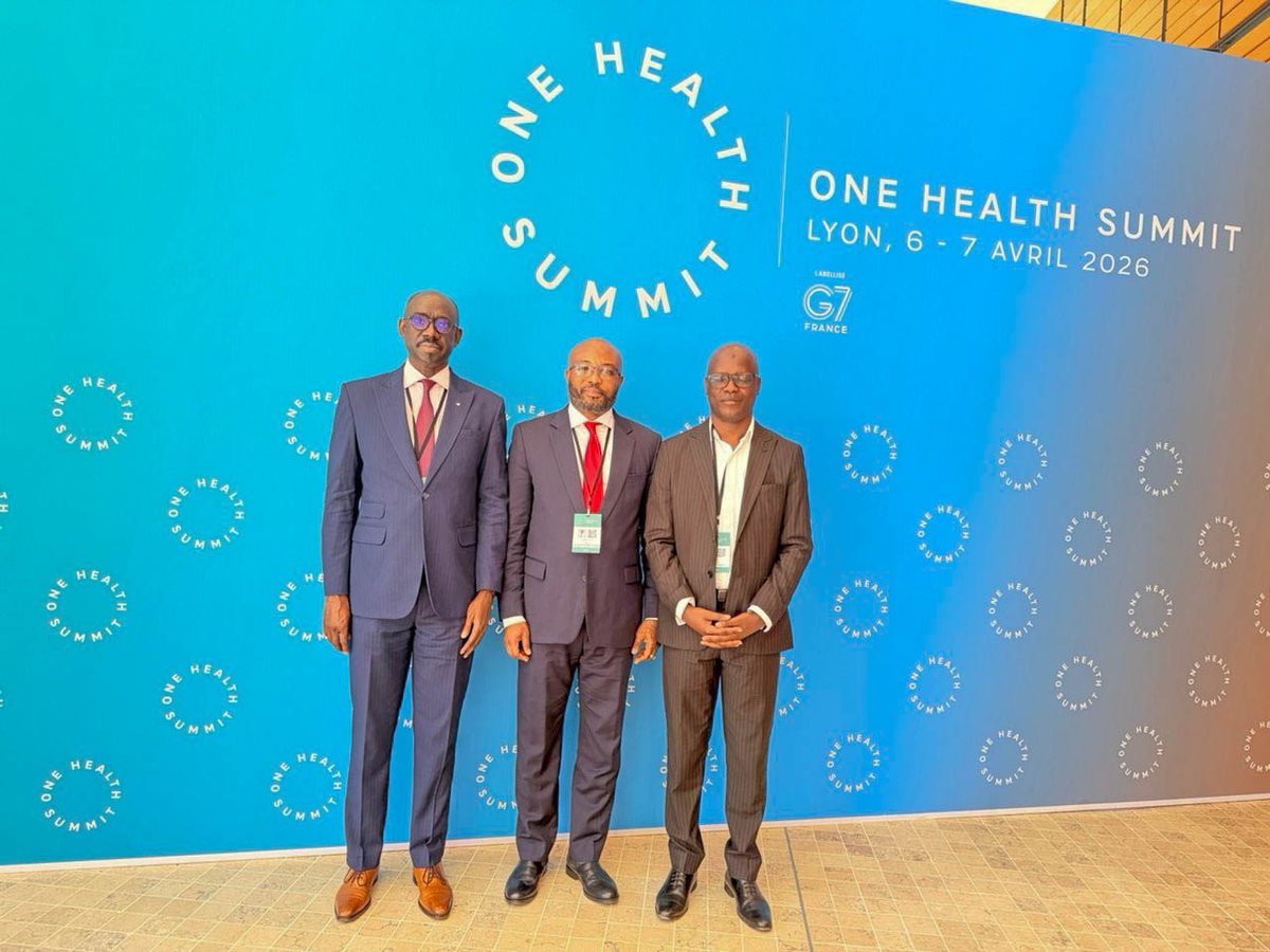 UGANC_Guinee's tweet photo. L'UGANC au Sommet One Health de Lyon
À l'occasion de la Journée Mondiale de la Santé, le recteur, le Pr Keita, et le Directeur du CERFIG, le Pr Touré, participent au Sommet One Health, qui se tient les 6 et 7 avril 2026 à Lyon.
#OneHealth #TempleDuSavoir #UGANC #CERFIG #Guinée https://t.co/dC68LFCcQ7