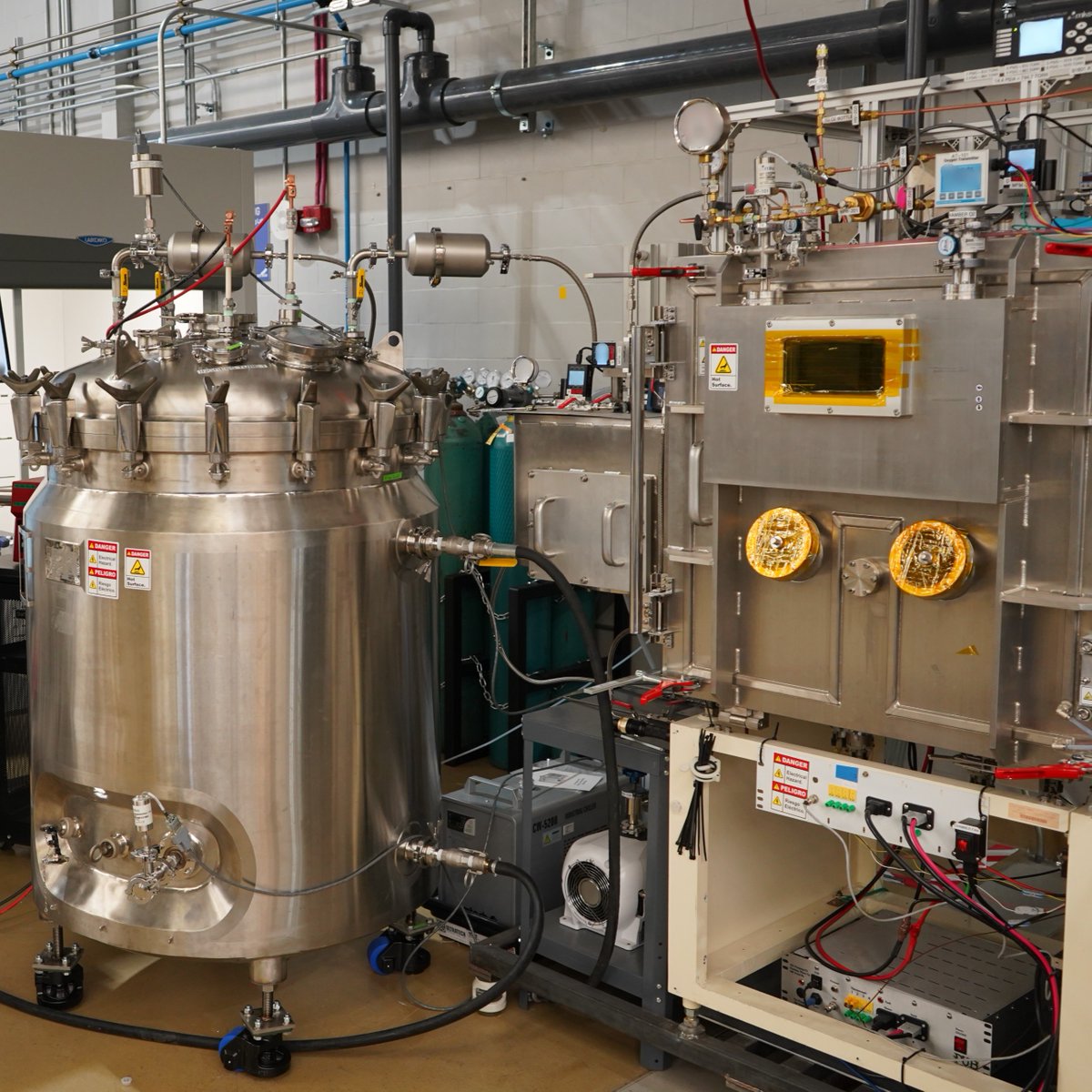 Melt. Extract. Breathe. Repeat. 🧑‍🚀

From Moon dust to fresh air, our Air Pioneer technology turns lunar regolith into breathable oxygen, ready for astronauts returning to the Moon. At our Space Resources Center of Excellence in LA, we developed a reactor (left) that melts