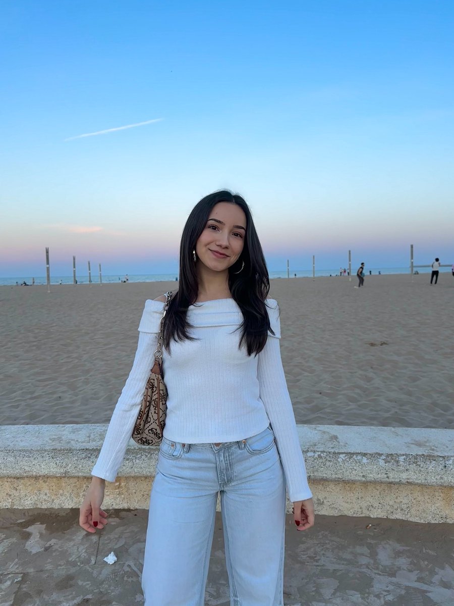 carmen ★ tweet media