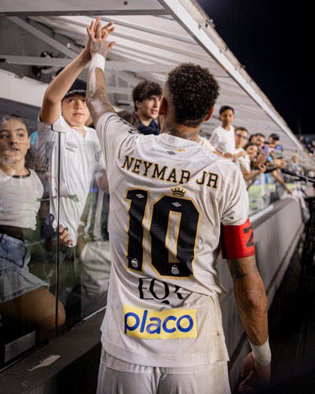 Estagiário do Ney tweet media