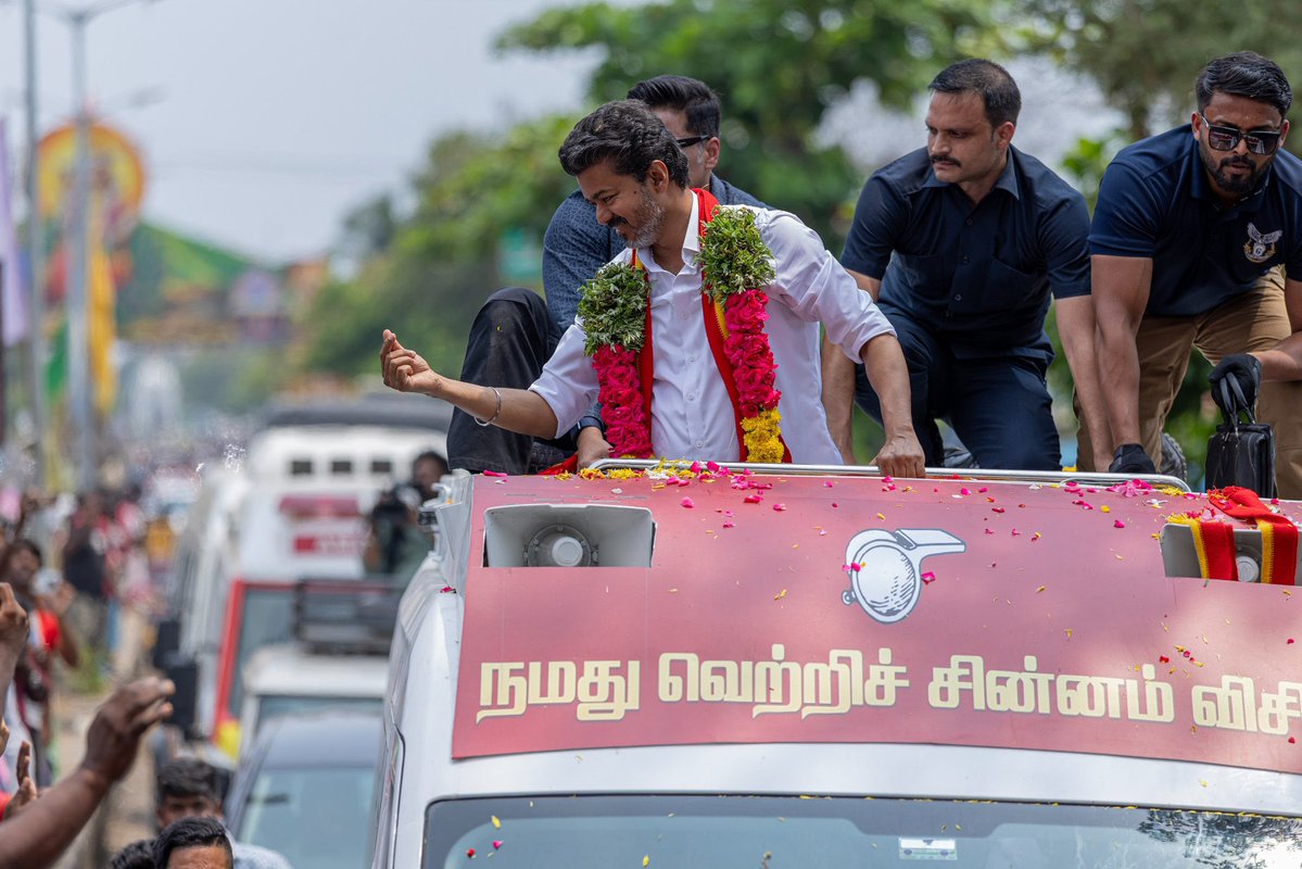 Vijay Fans Trends tweet media