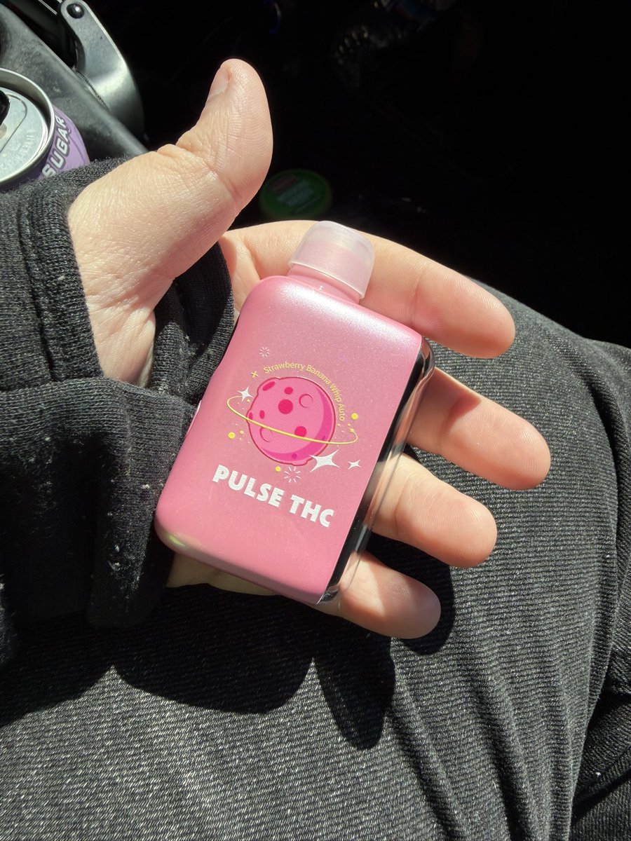 ☆┊frank iero of edtwt |-/ tweet media