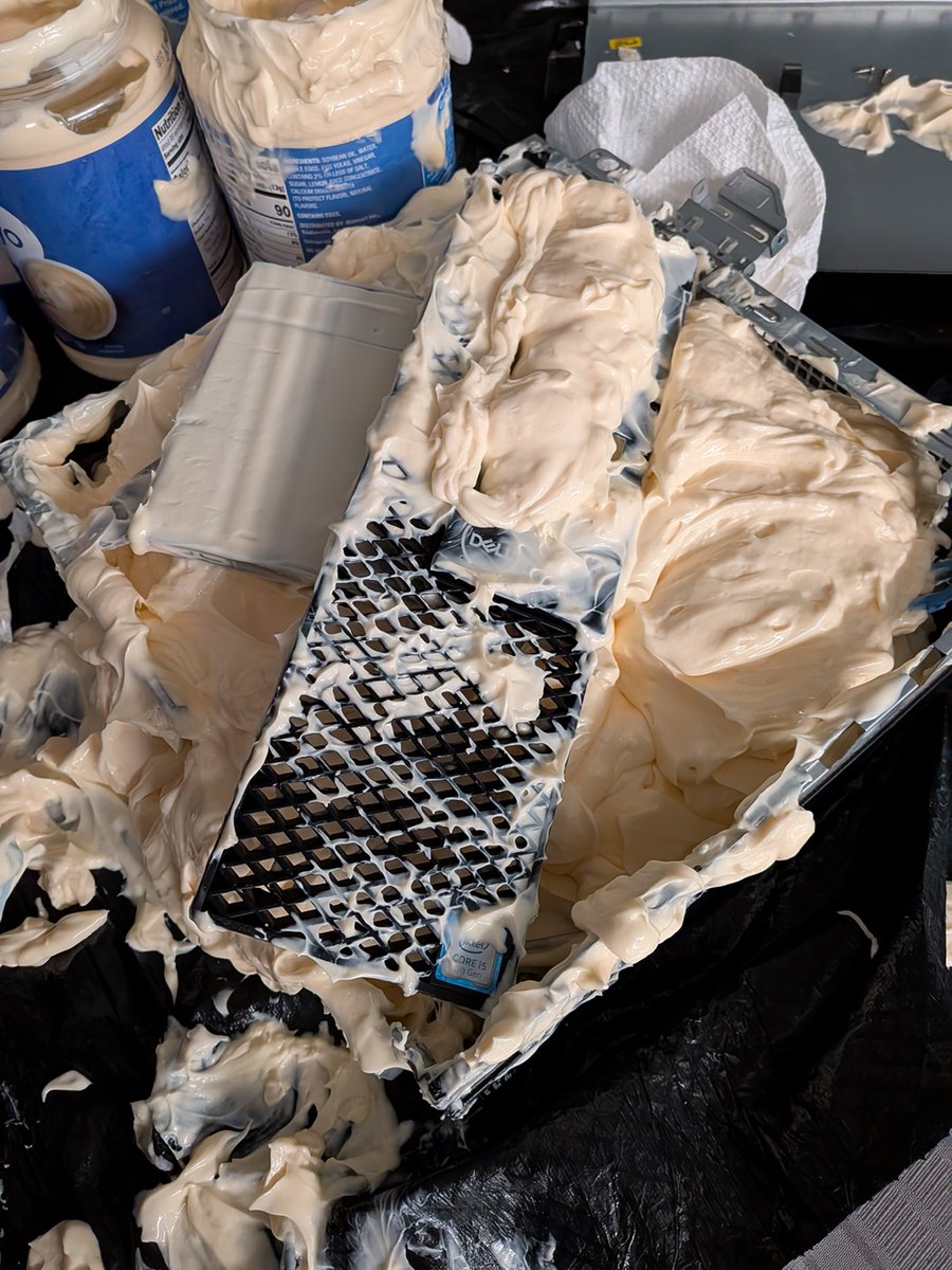 vx-underground tweet media