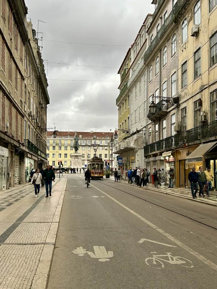 alentejo_1970's tweet image. #Lisbon on a cloudy day! ☁