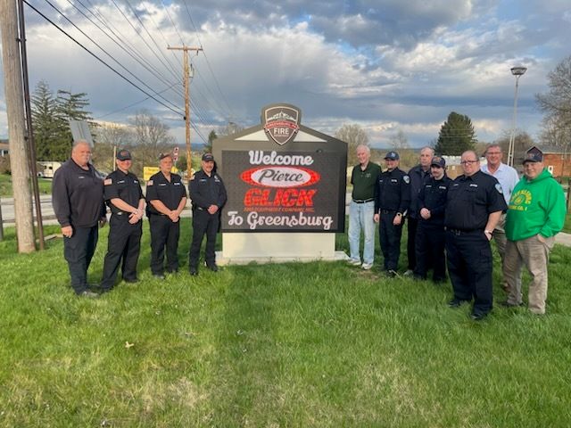 Glick Fire tweet media