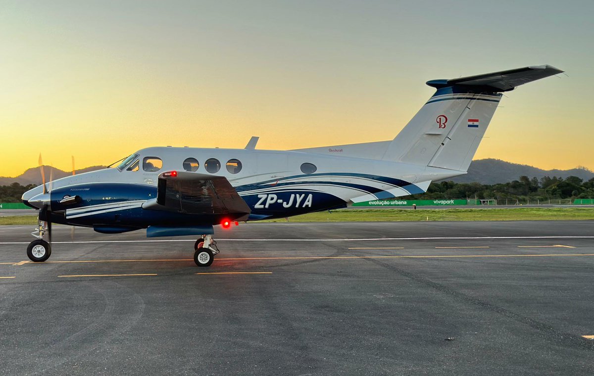 sellajet's tweet photo. The finest Kingair F-90 (Ser# LA 79) on the planet. 2500 hr. engs., 750 SHS, 5800 TT, Full Garmin 600 TXi stack with Strakes, Speed Cowls, email/talk/text, Hi float gear, new paint, new interior and so much more. View https://t.co/hG8r7eQjwj  sales@sellajet.com 251.968.6800 https://t.co/s9mSWNrbzn