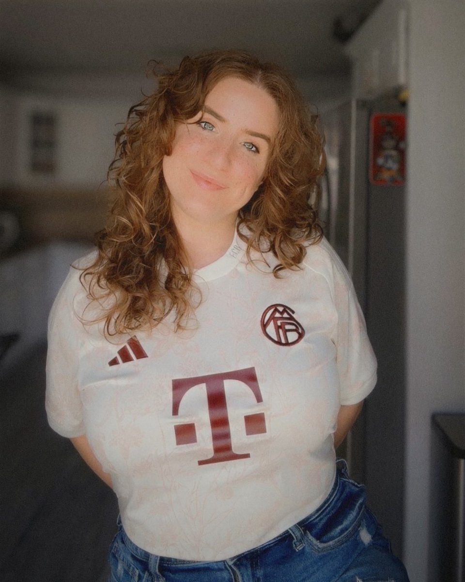 Bayern Red Ladies tweet media