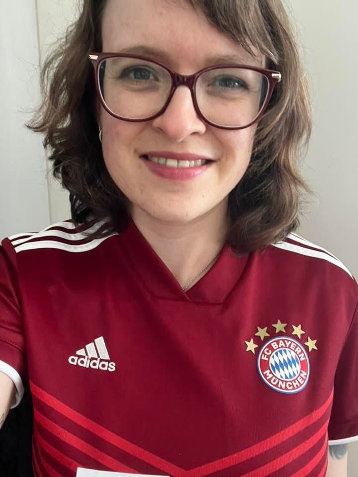 Bayern Red Ladies tweet media