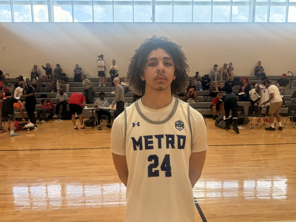 RoseySportsUSA's tweet photo. 2028 G Case Shropshire is a great all around guard. He can play off the ball and be a knockdown shooter or can play lead guard and be a playmaker. Case is a very mature player, plays with poise and has a High IQ. He also effects the game defensively. 

@Case_shrop2028 https://t.co/bympub4SbF