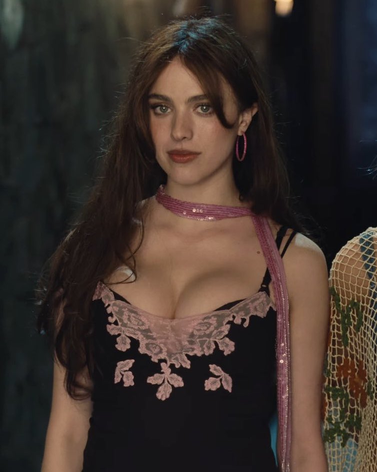 Lara Winter tweet media