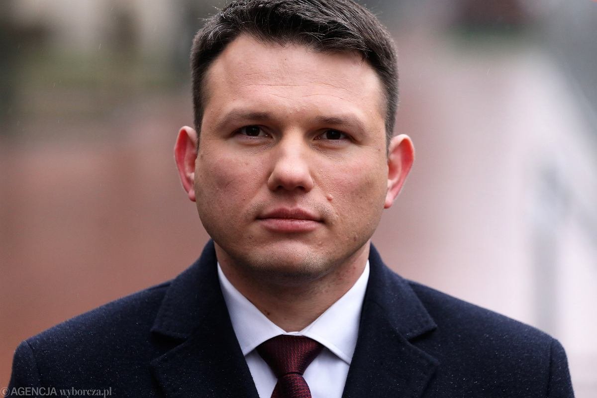 Nina Mirror tweet media