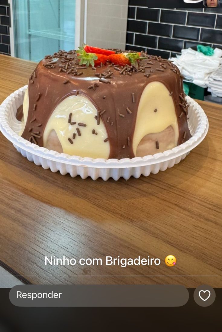 letícia spurgeon tweet media