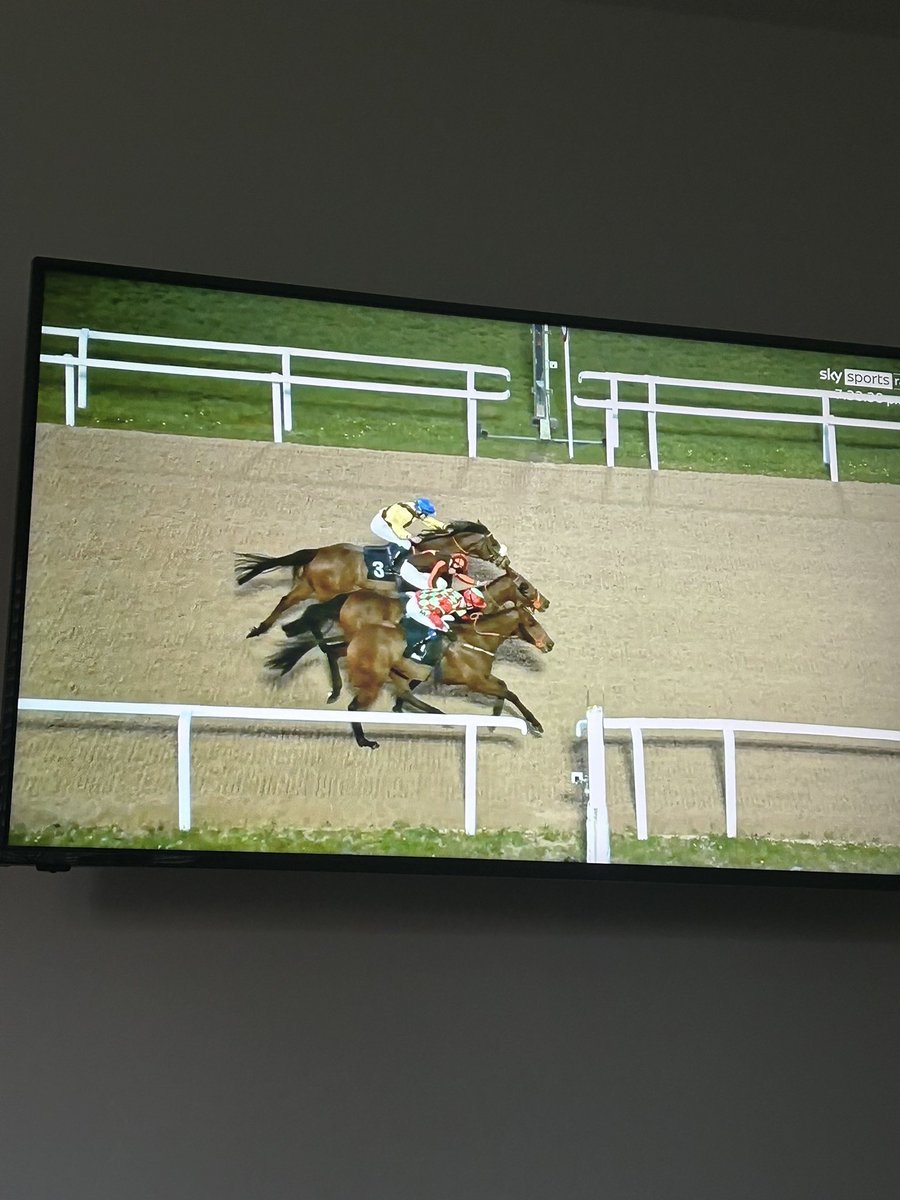 Harry Smith tweet media